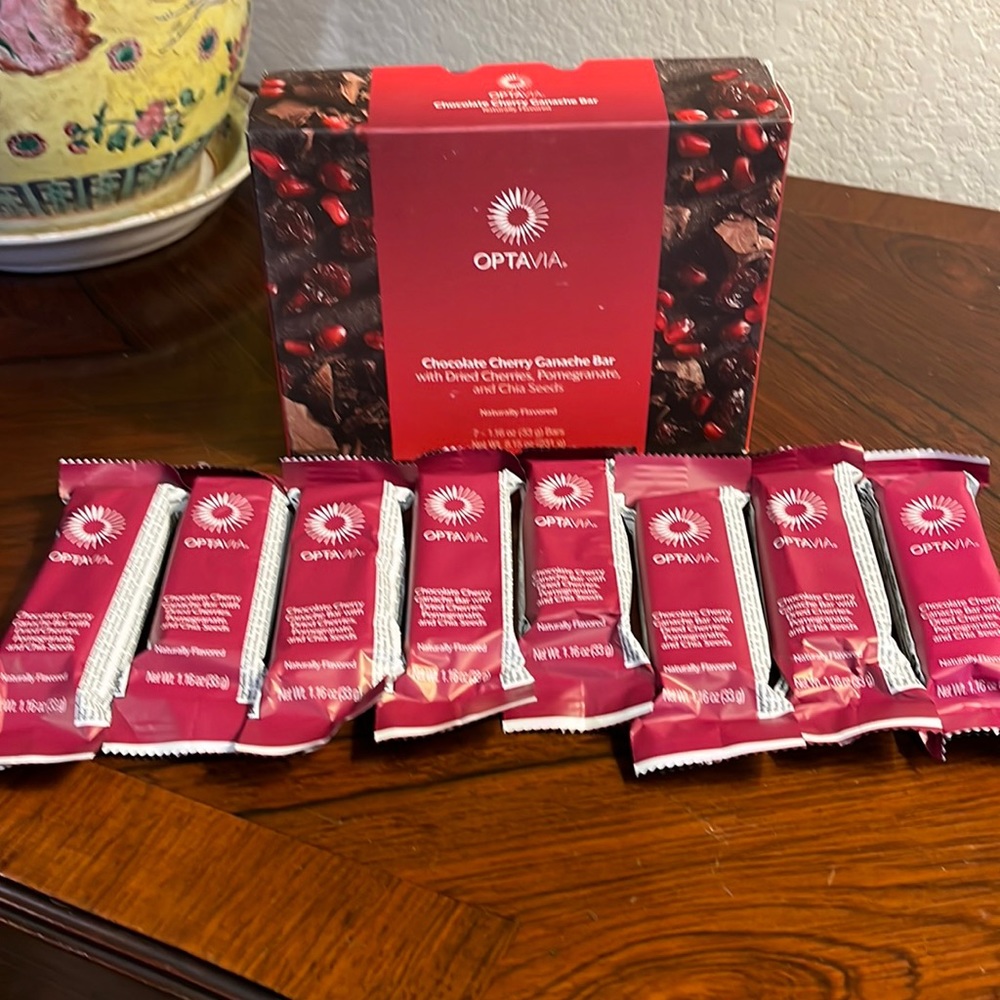 OPTAVIA Chocolate Cherry Ganache Bar